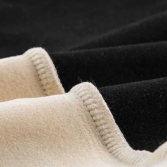 SOLD Halloween Sweatshirt Pumpkin Print - Picture 12 of 12